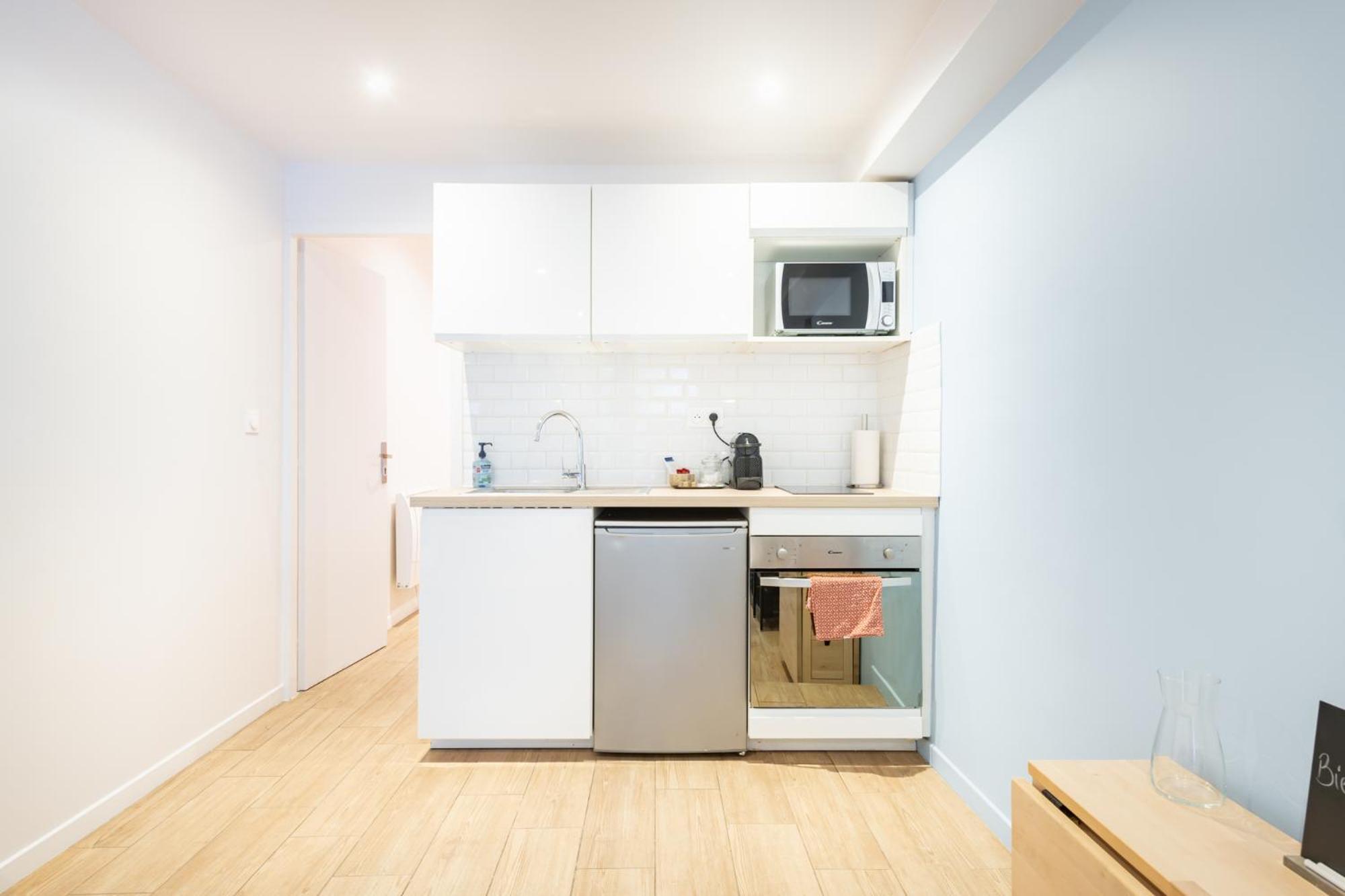 Sud Passion - Ferrer Nine - Cosy Avec Balcon Apartment Gardanne Room photo